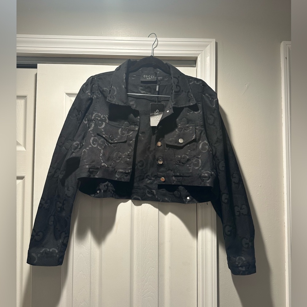 KNOCKOFF Gucci crop jacket in black